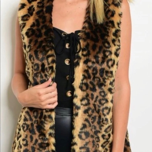 Animal Print Faux Fur Vest - Picture 2 of 5